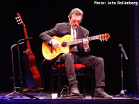 Steve Hackett (photo: John Bollenberg)